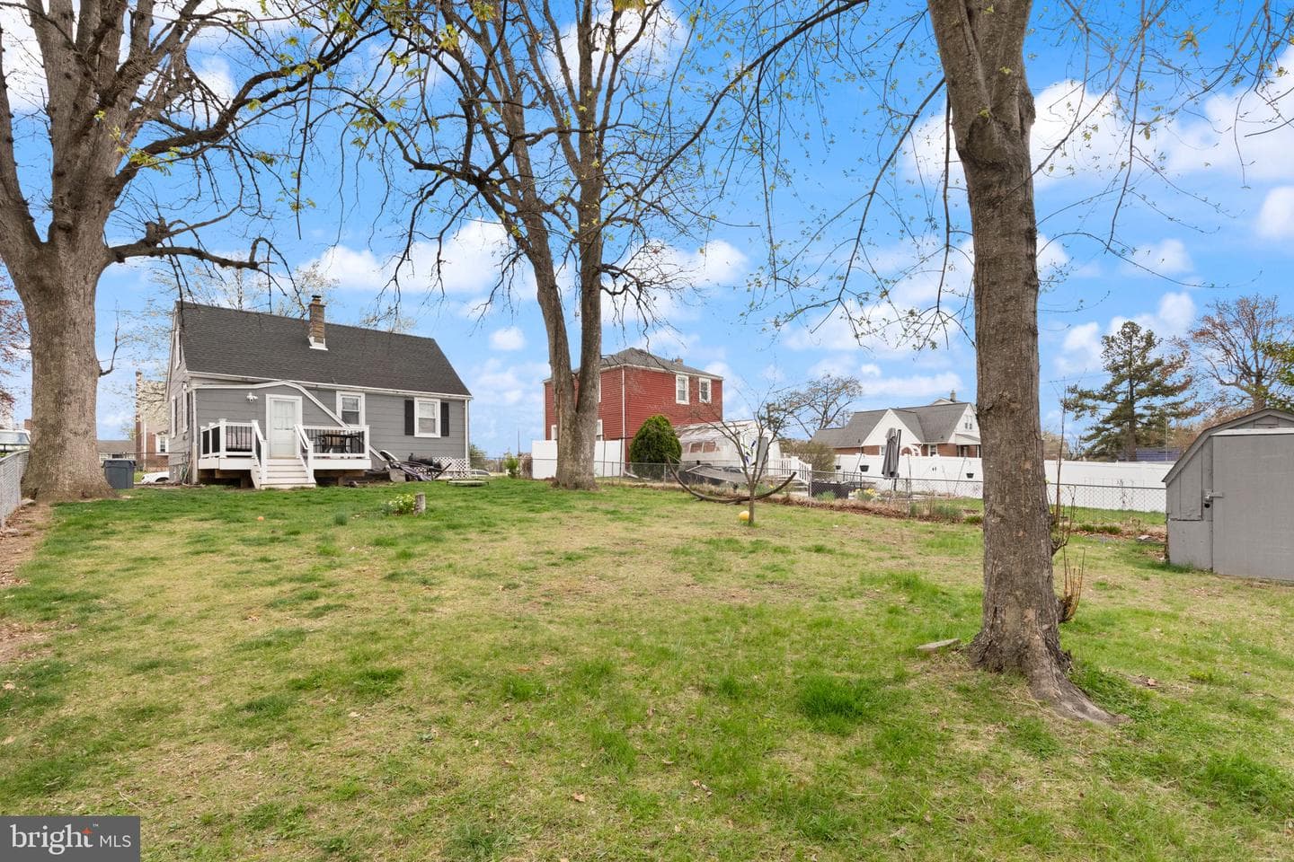 12 Elinor Avenue photo 21