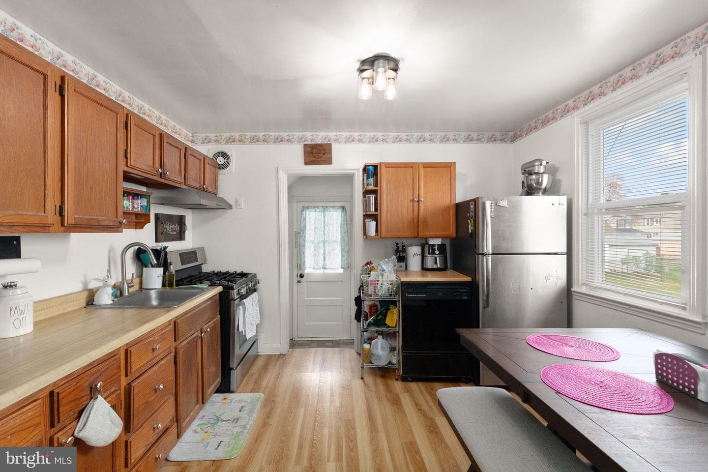 12 Elinor Avenue photo 5