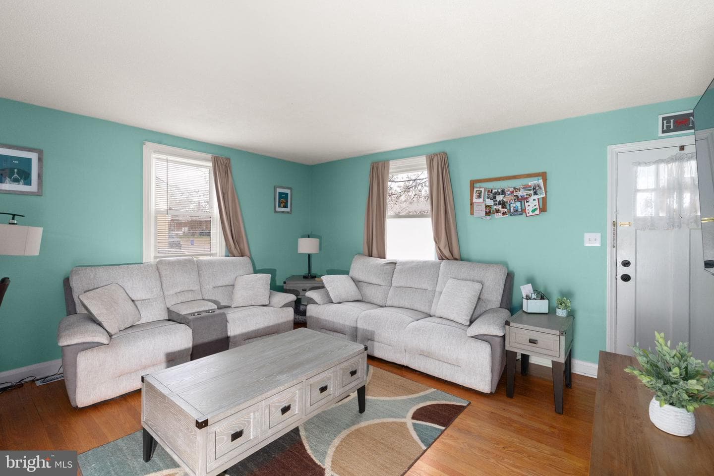 12 Elinor Avenue photo 6