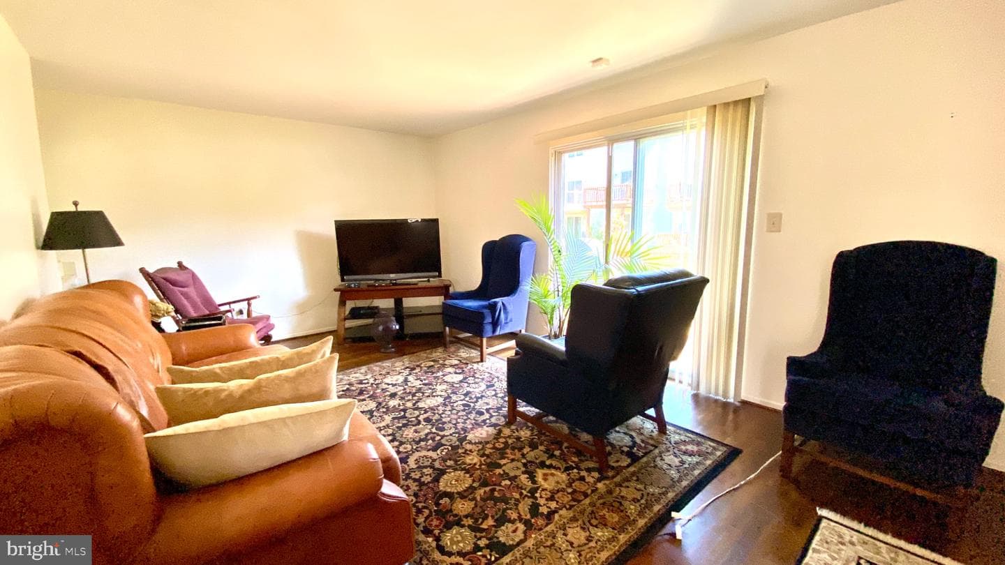 2 Spring Glen Court photo 3