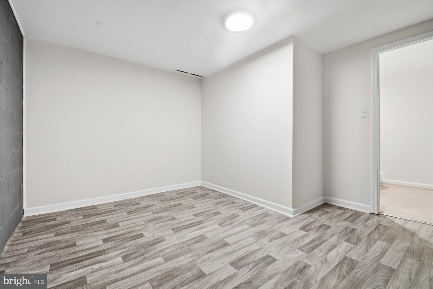 7 Prestwick Square photo 27