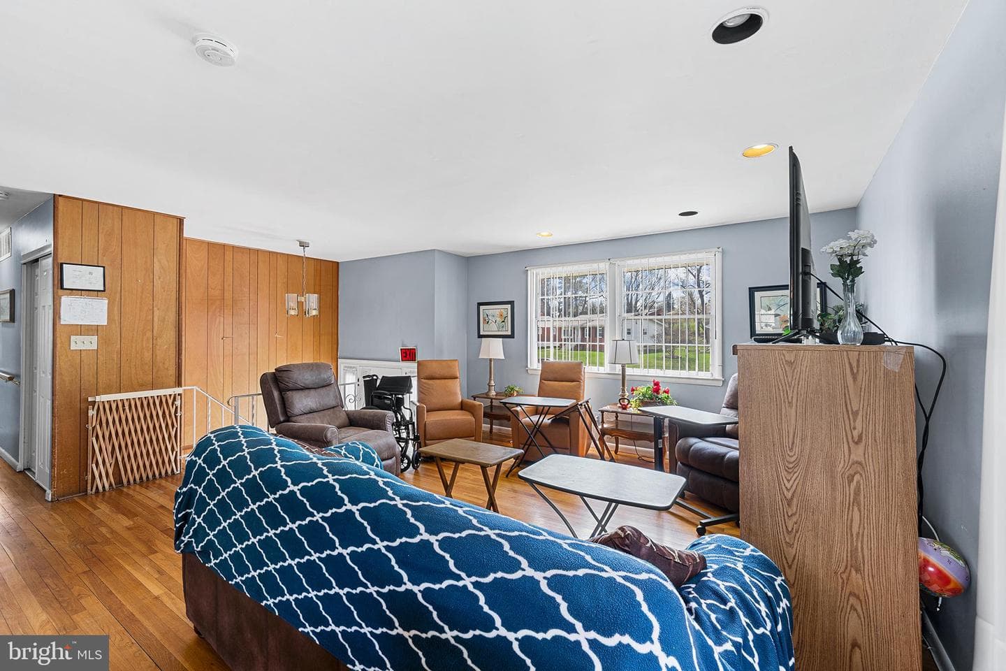 8912 Maplebrook Road photo 3