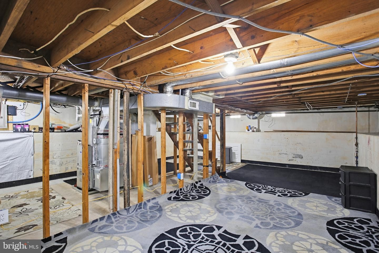 8209 Longpoint Road photo 29