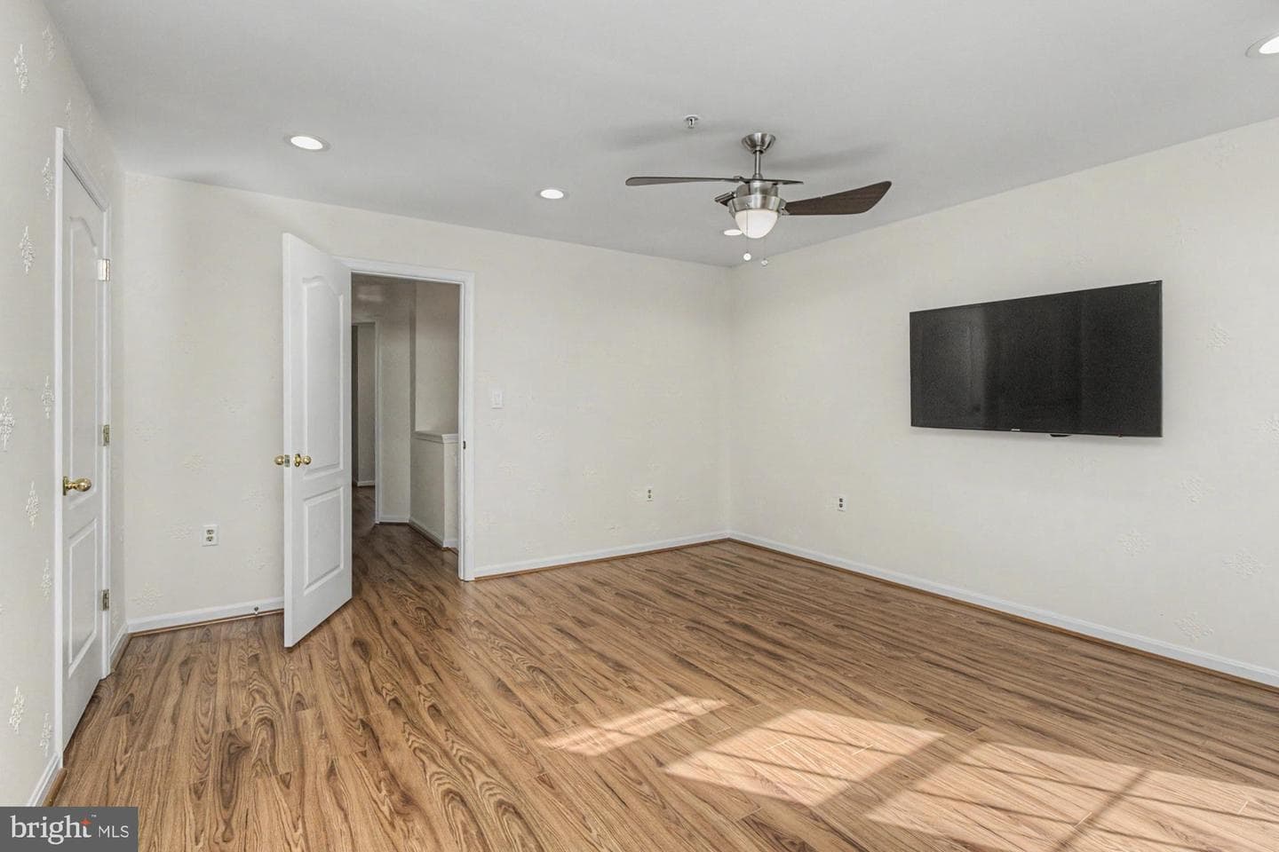 215 Carolstowne Road photo 25