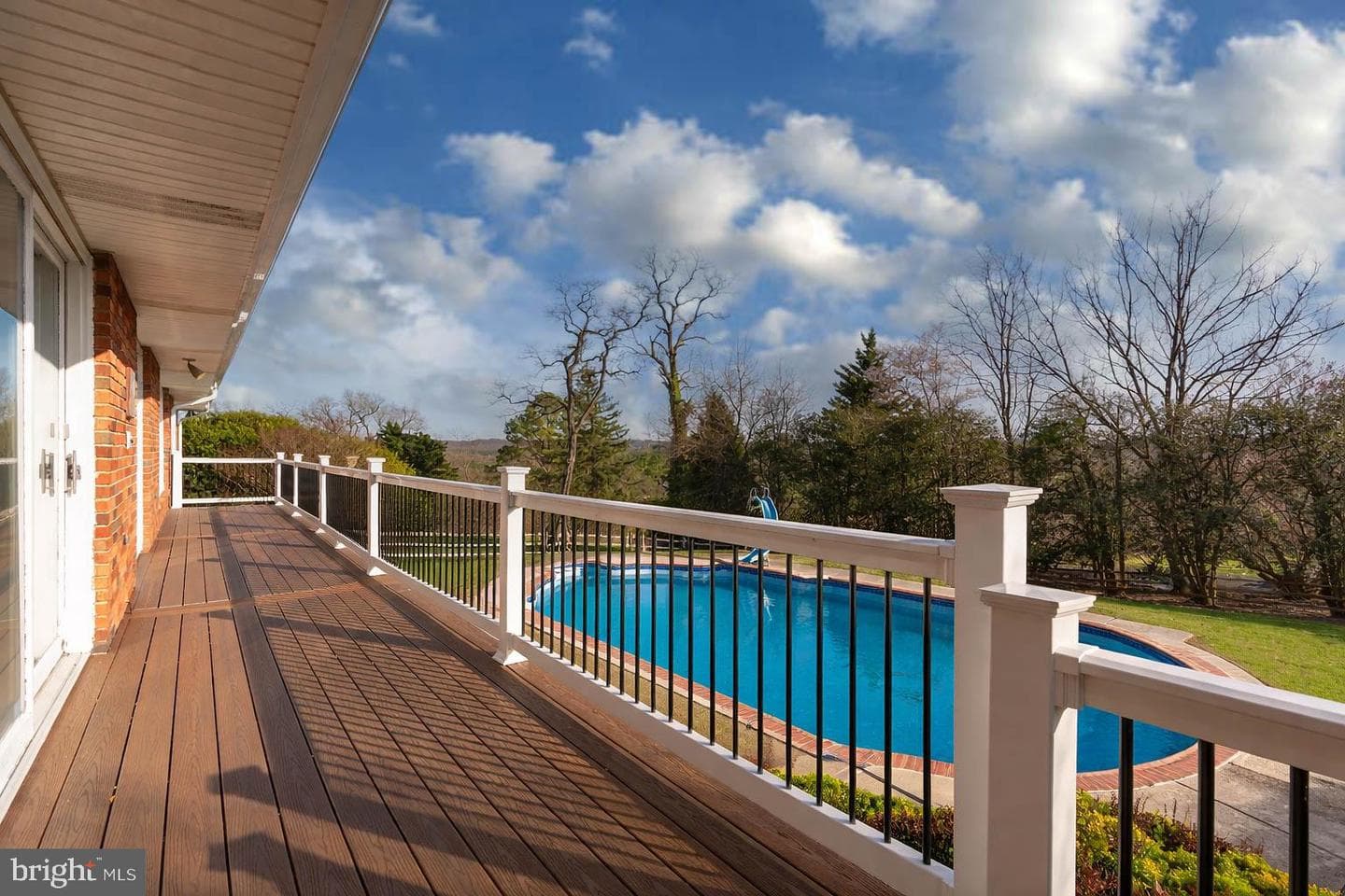 8 Lochview Court photo 10