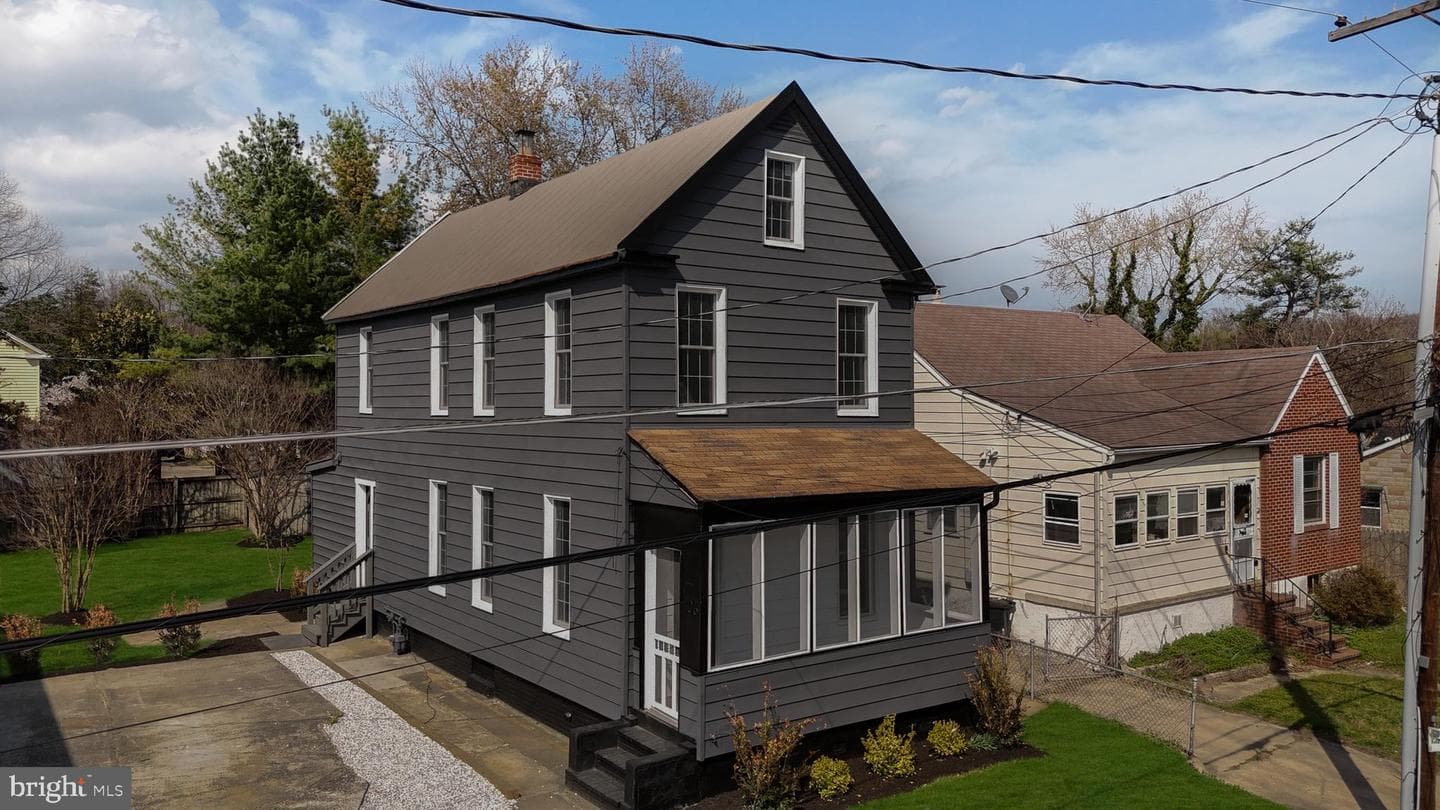 106 4th Avenue