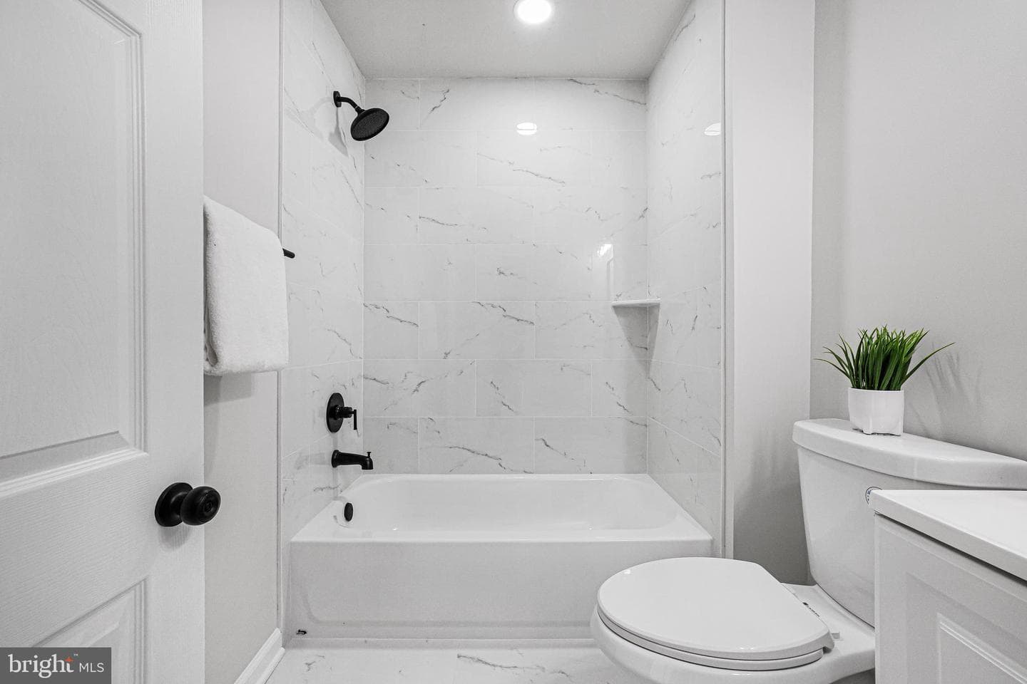 106 4th Avenue photo 18