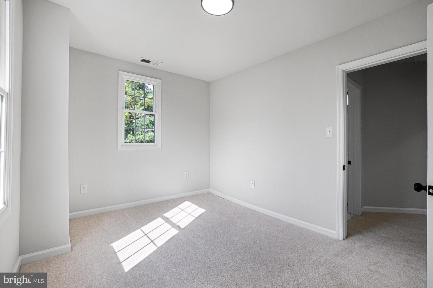 106 4th Avenue photo 20