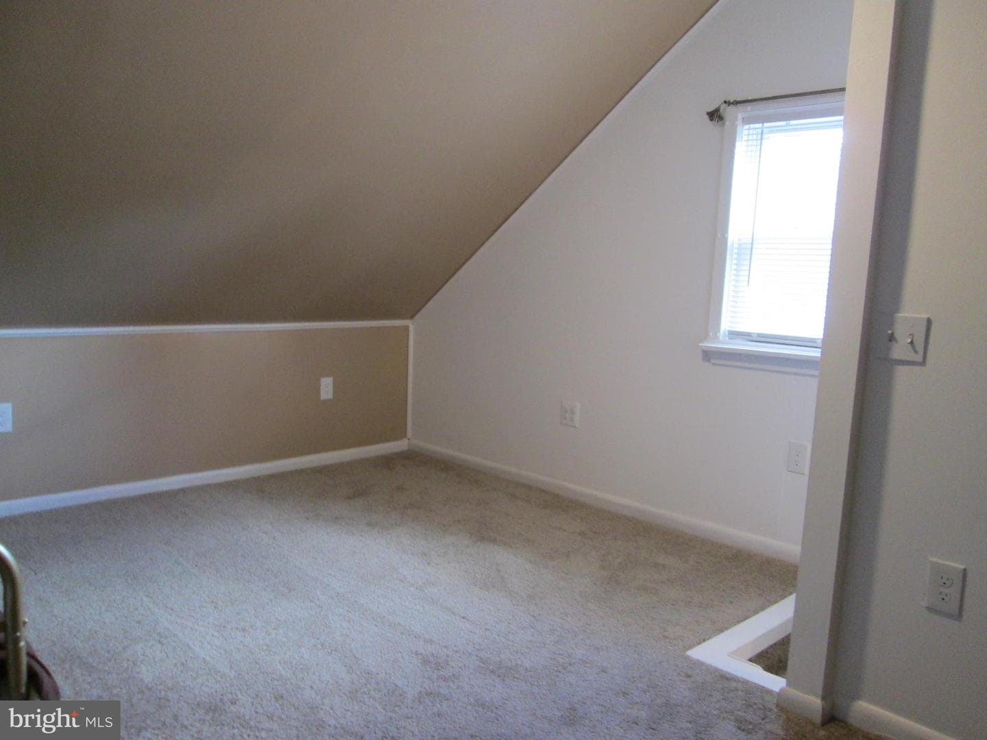 2127 Gaylawn Drive photo 18
