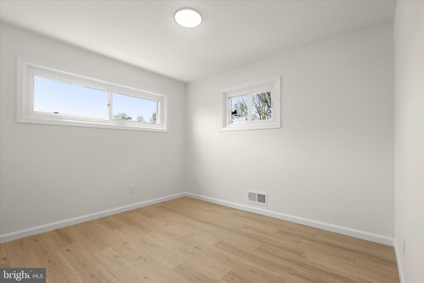 6850 Parsons Avenue photo 20