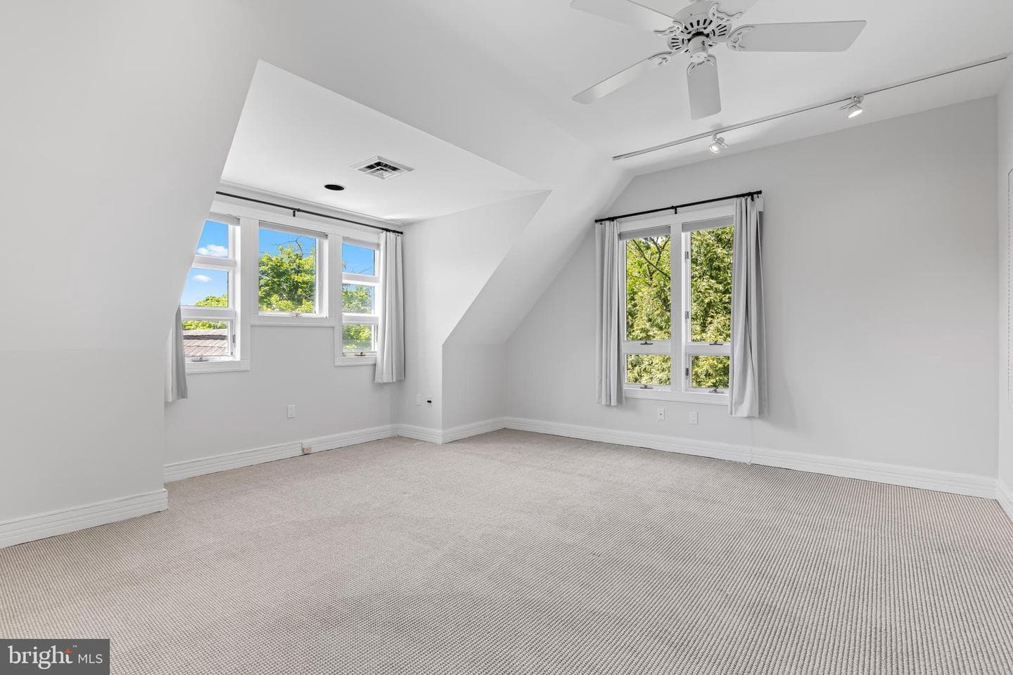 1216 Berwick Road photo 49