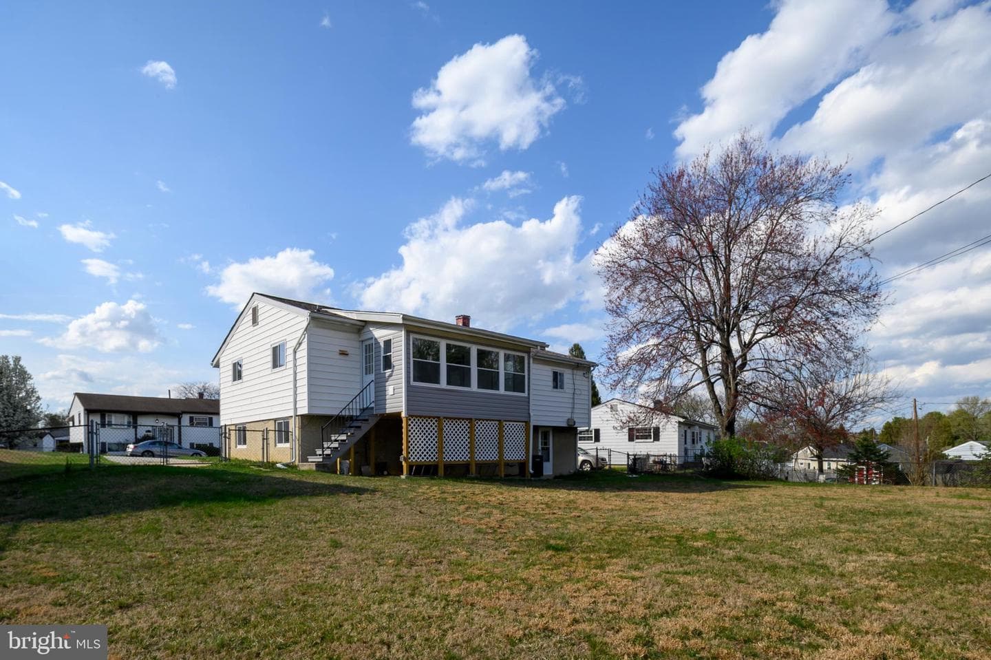 1219 Redcliffe photo 44