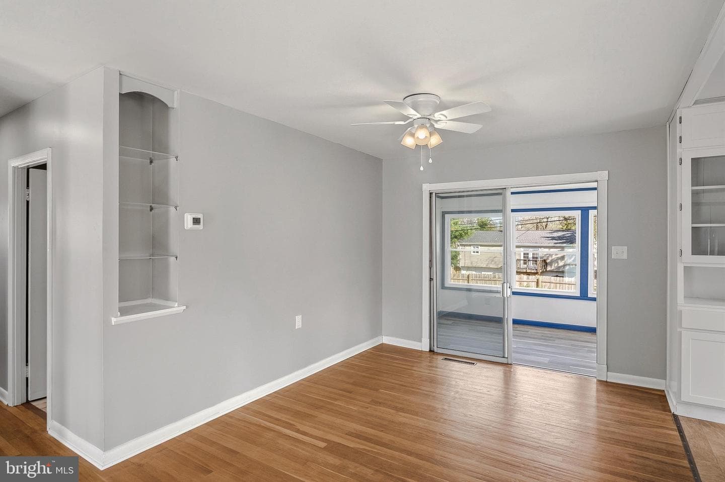 1219 Redcliffe photo 9