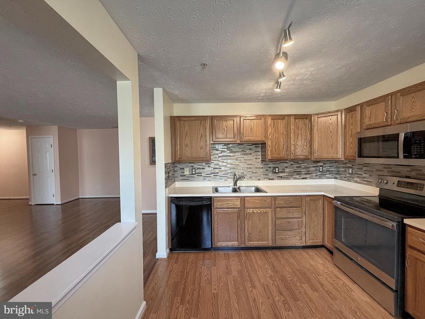 7903 Valley Manor Road #204 photo 7