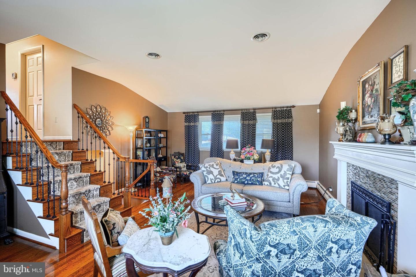 2118 Eastridge Road photo 4