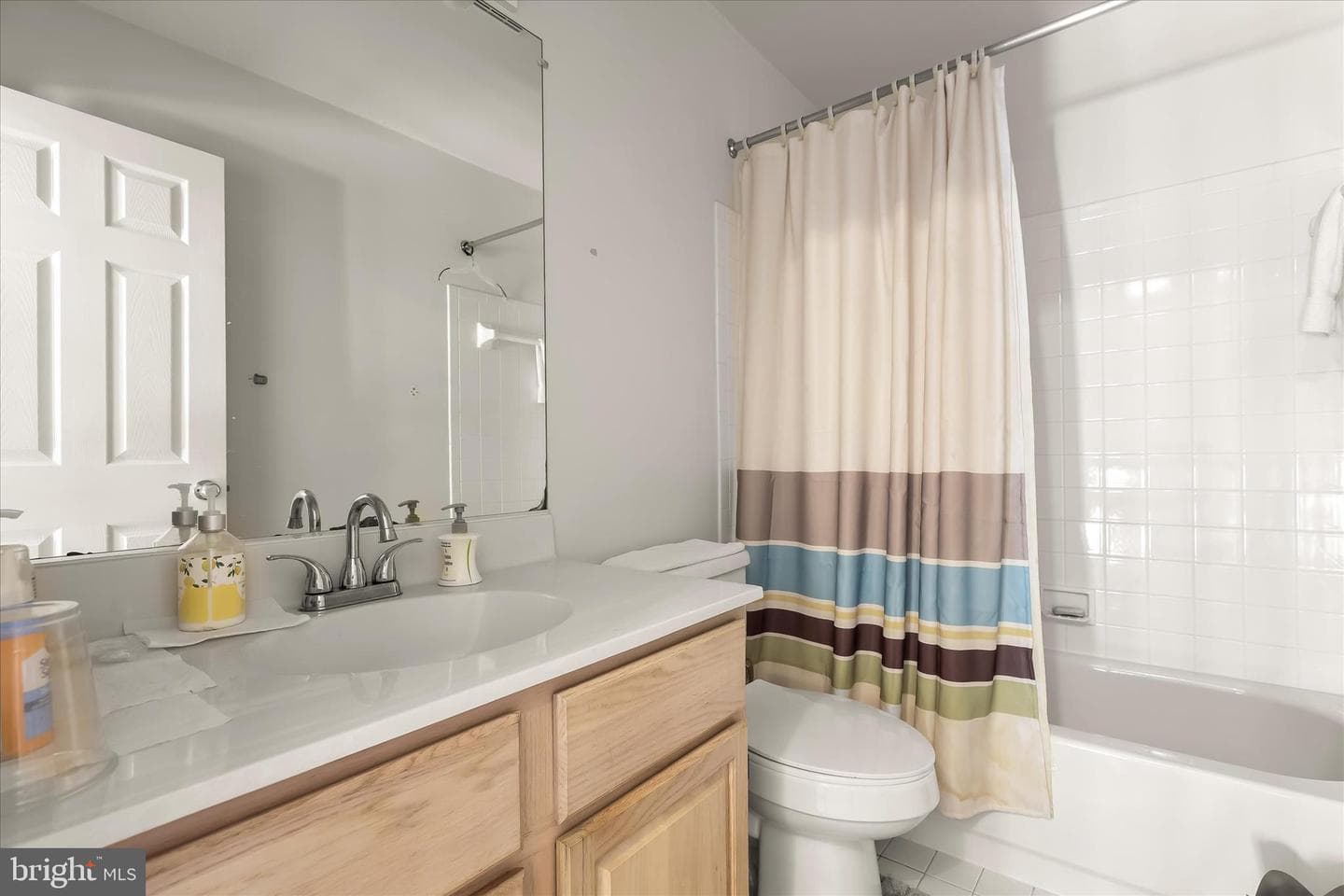 9410 Georgian Way photo 24