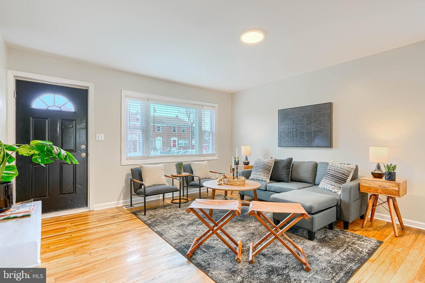 774 Seawall photo 6