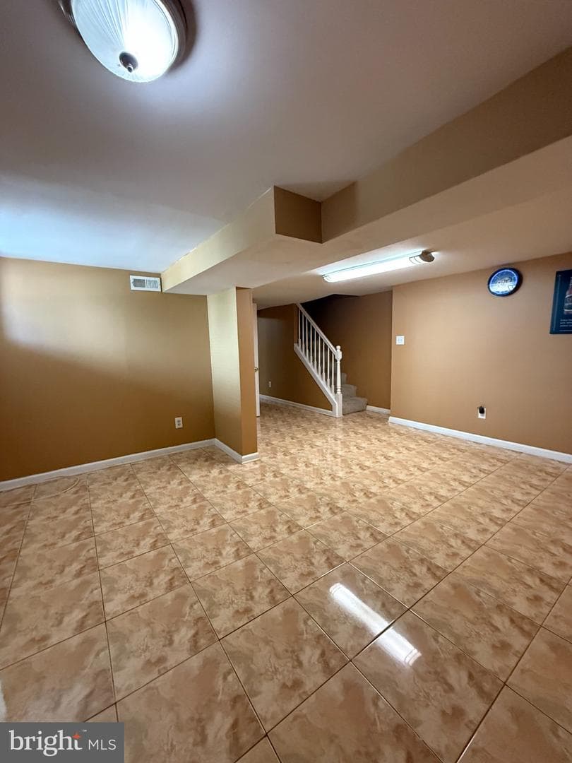 123 Winters Ln photo 18