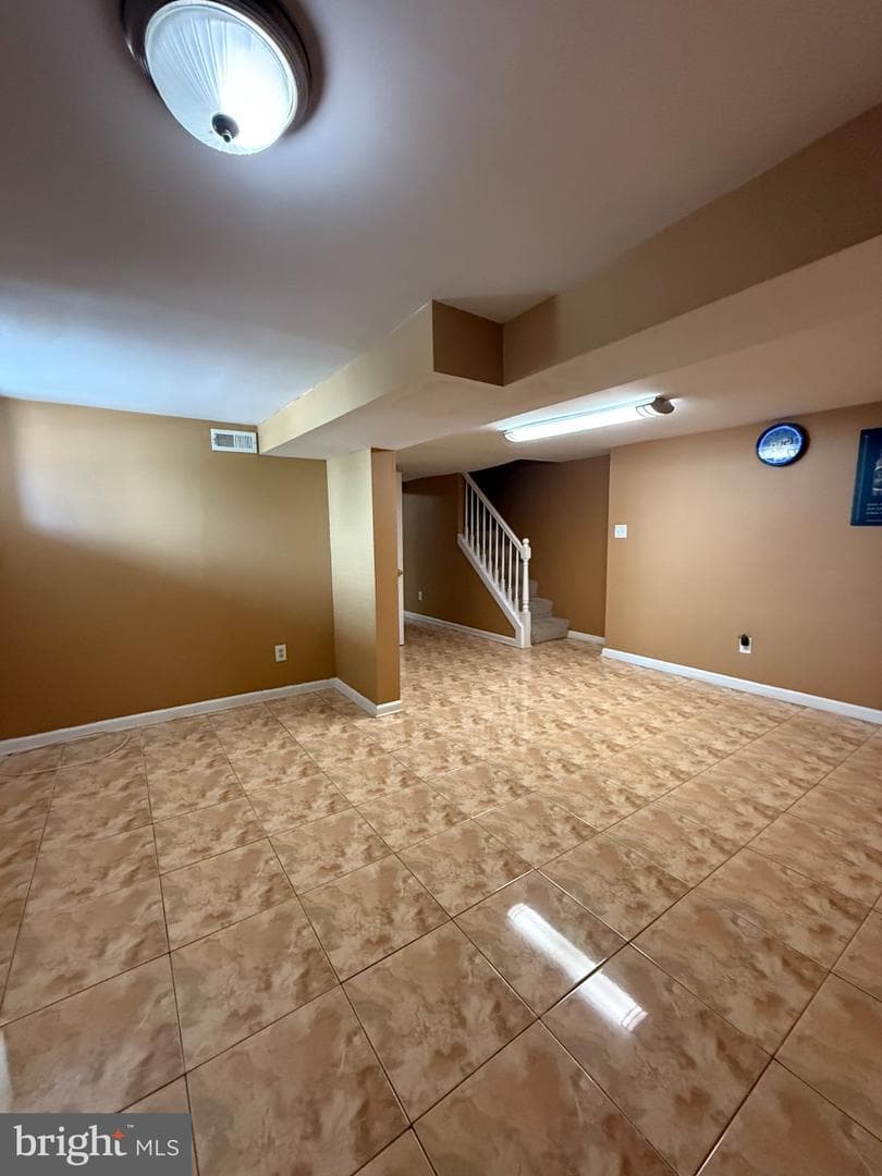 123 Winters Ln photo 19