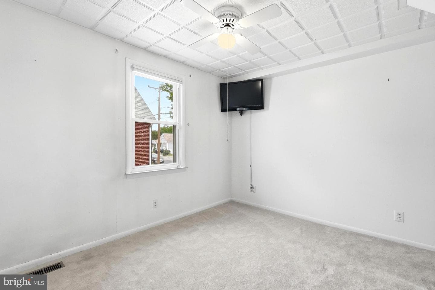 2426 Plainfield Road photo 17