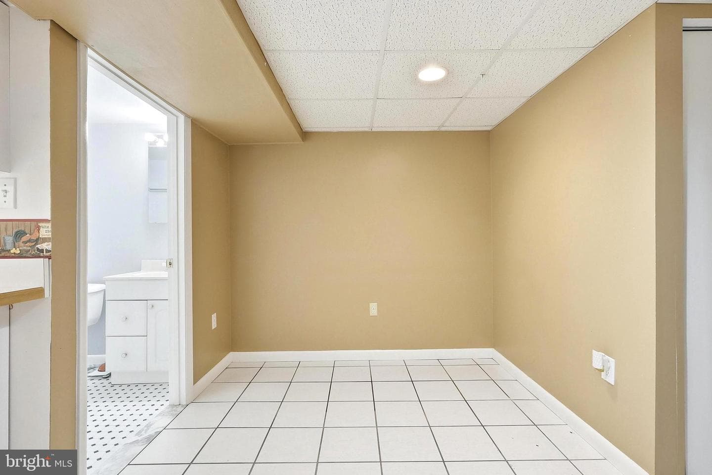 2426 Plainfield Road photo 23