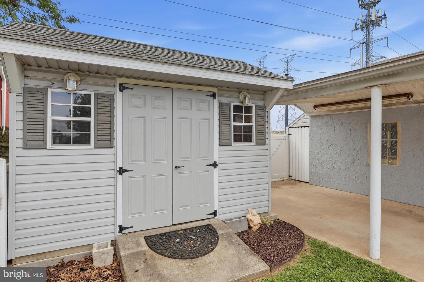 2426 Plainfield Road photo 6