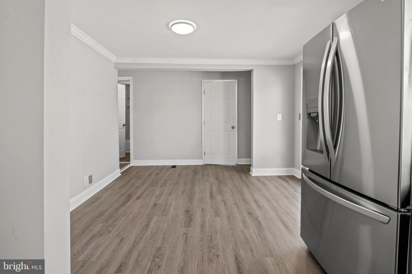 315 Riverside Drive photo 16