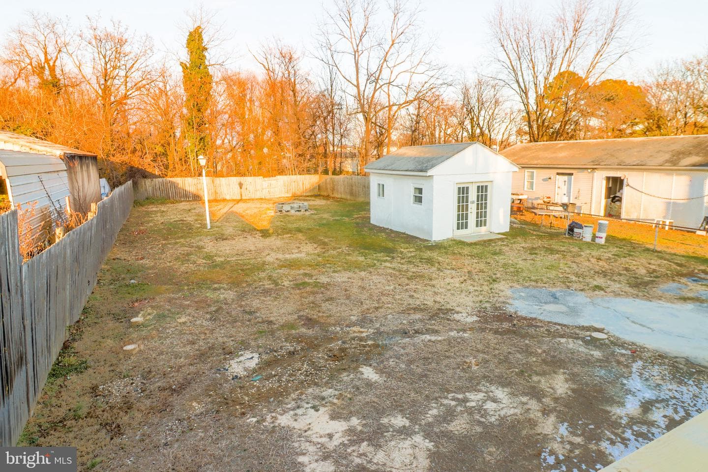 315 Riverside Drive photo 31