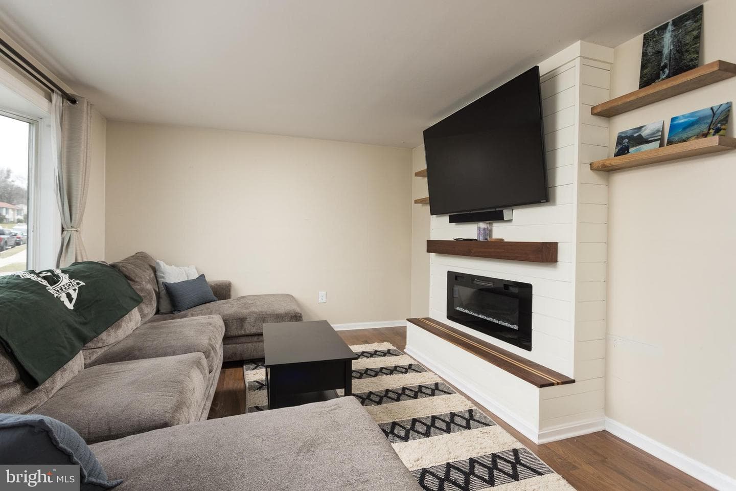 12124 Buttonwood Lane photo 3