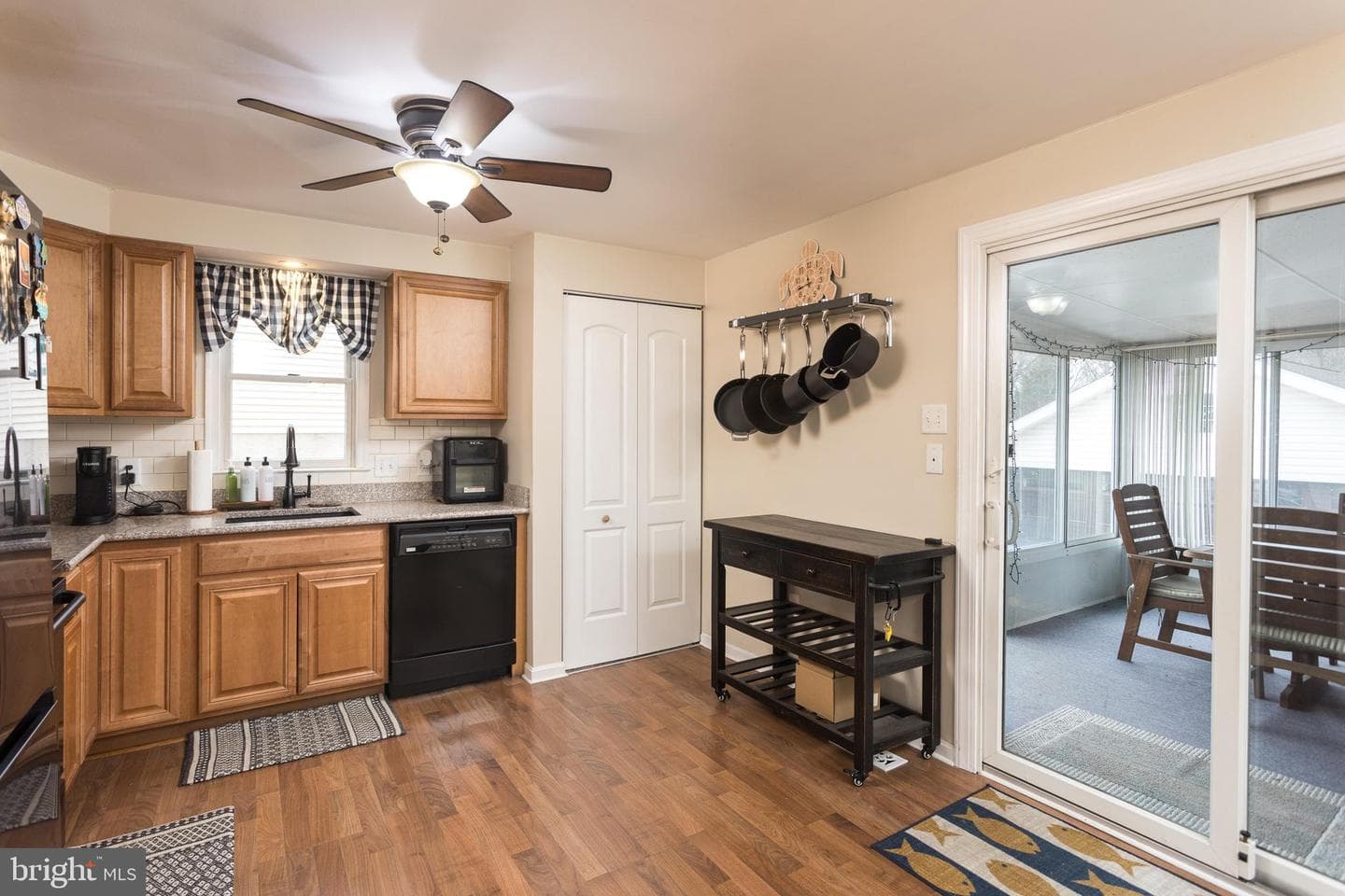 12124 Buttonwood Lane photo 9