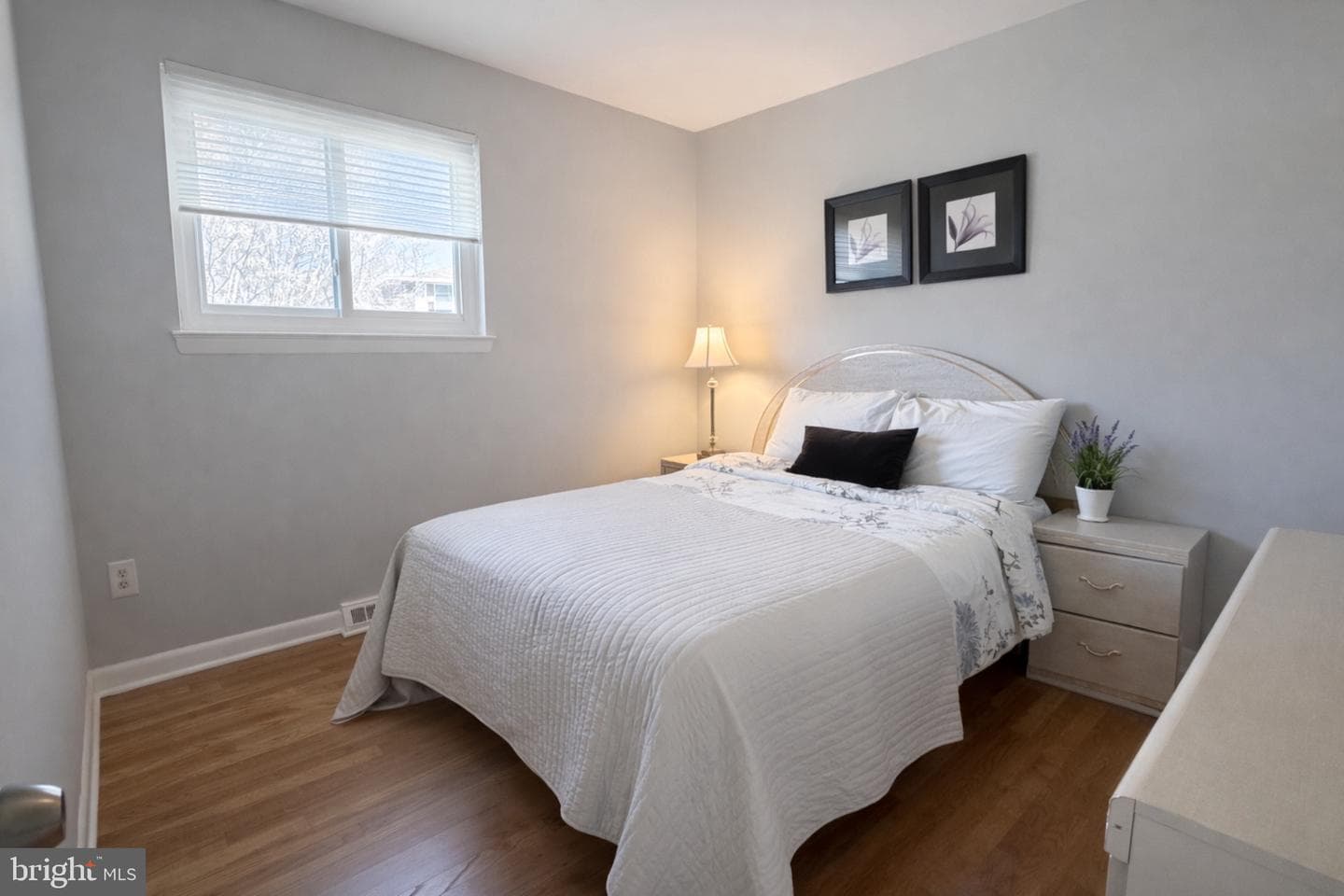 9800 Clanford Road photo 18