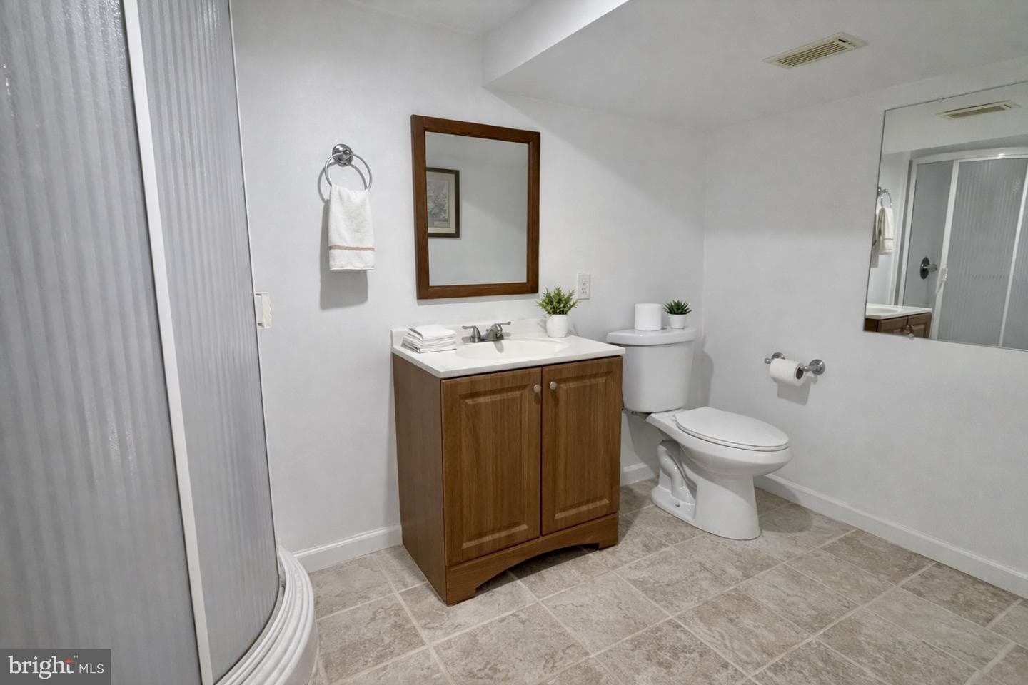 9800 Clanford Road photo 25