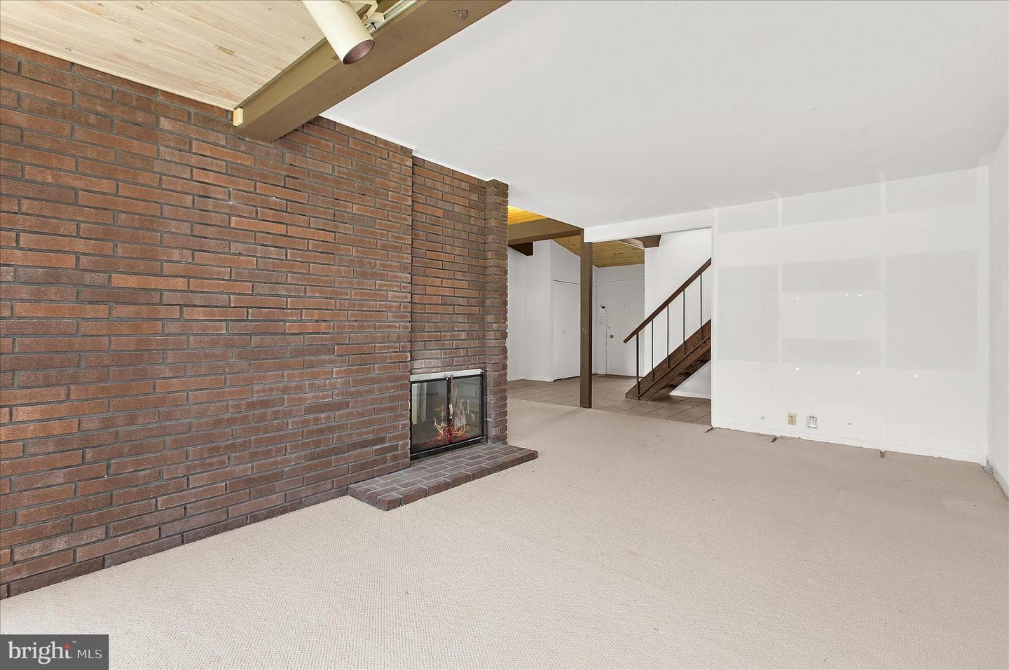 7 Stone Hollow Court photo 12