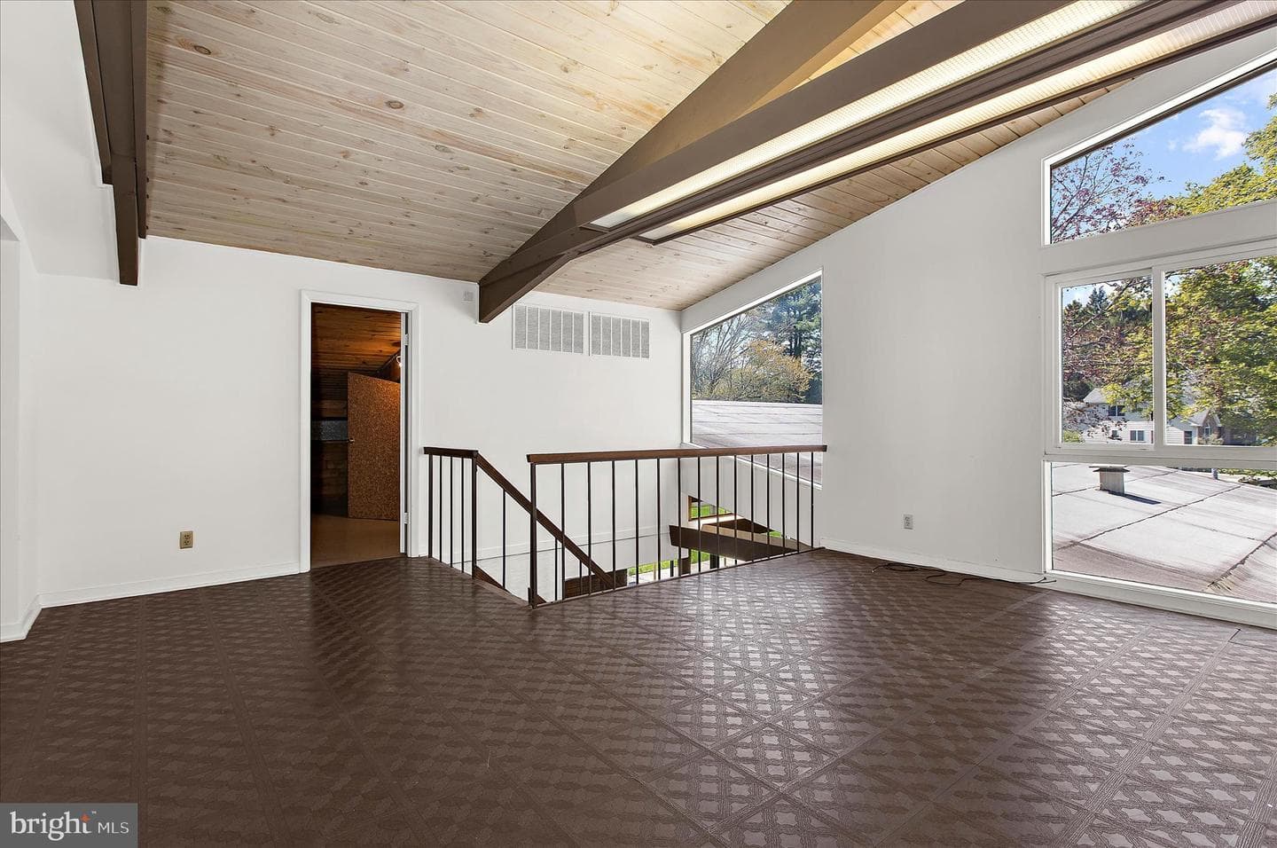 7 Stone Hollow Court photo 42