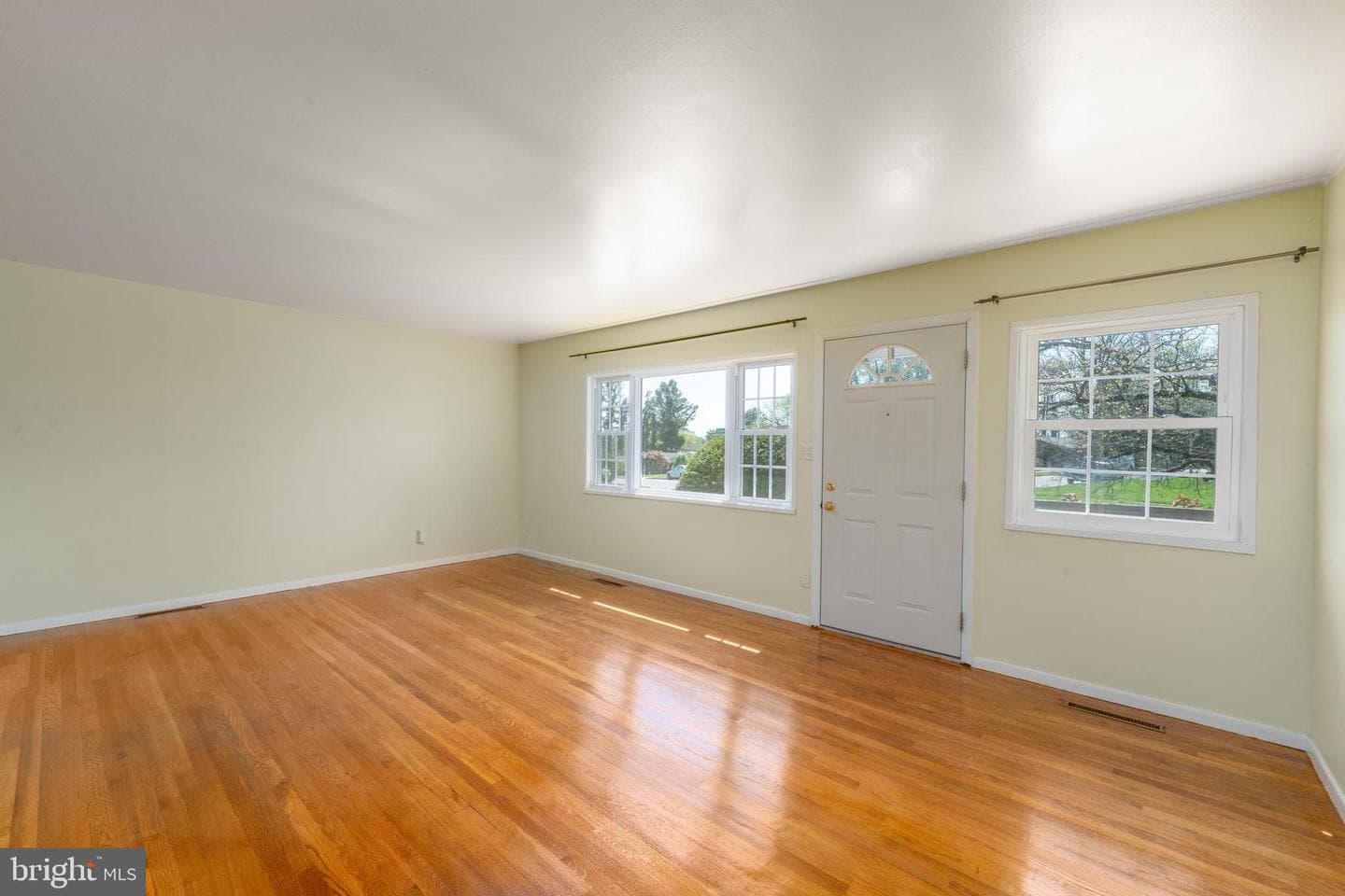 905 Lindellen Avenue photo 9