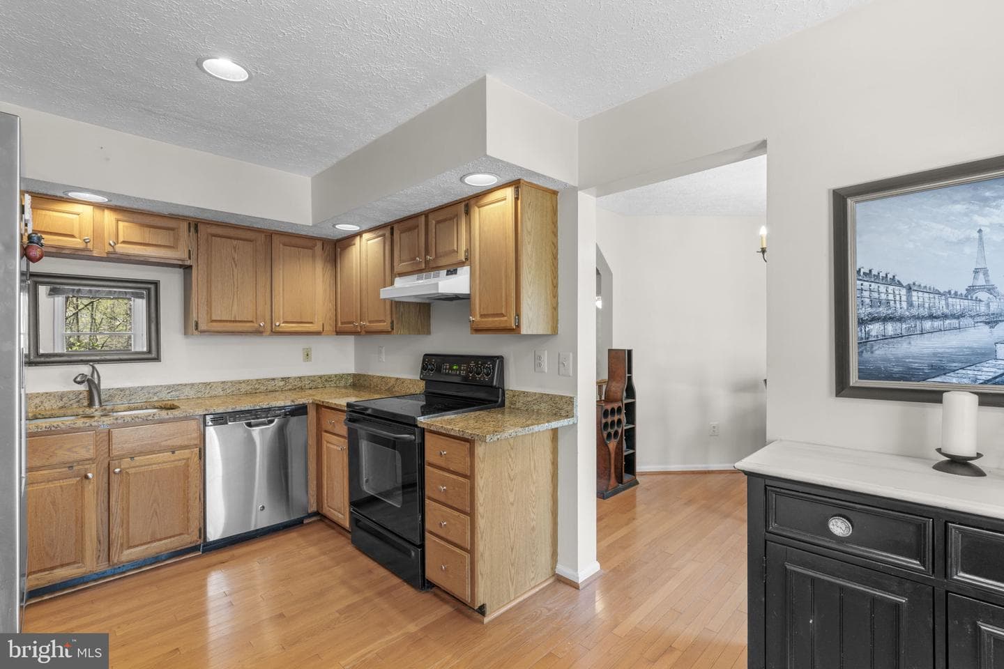 8247 Berryfield Drive photo 11