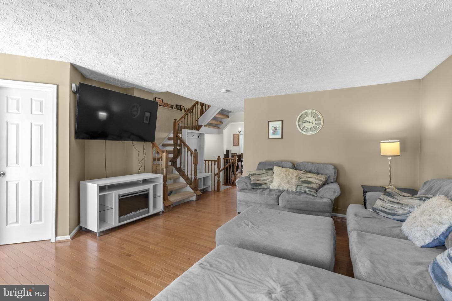 8247 Berryfield Drive photo 7