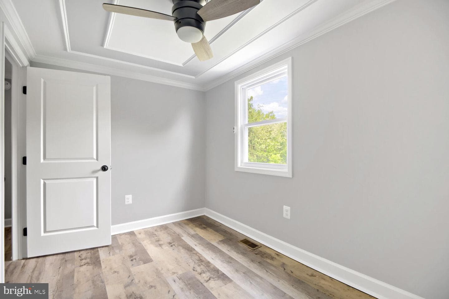 606 Meadow Road photo 23