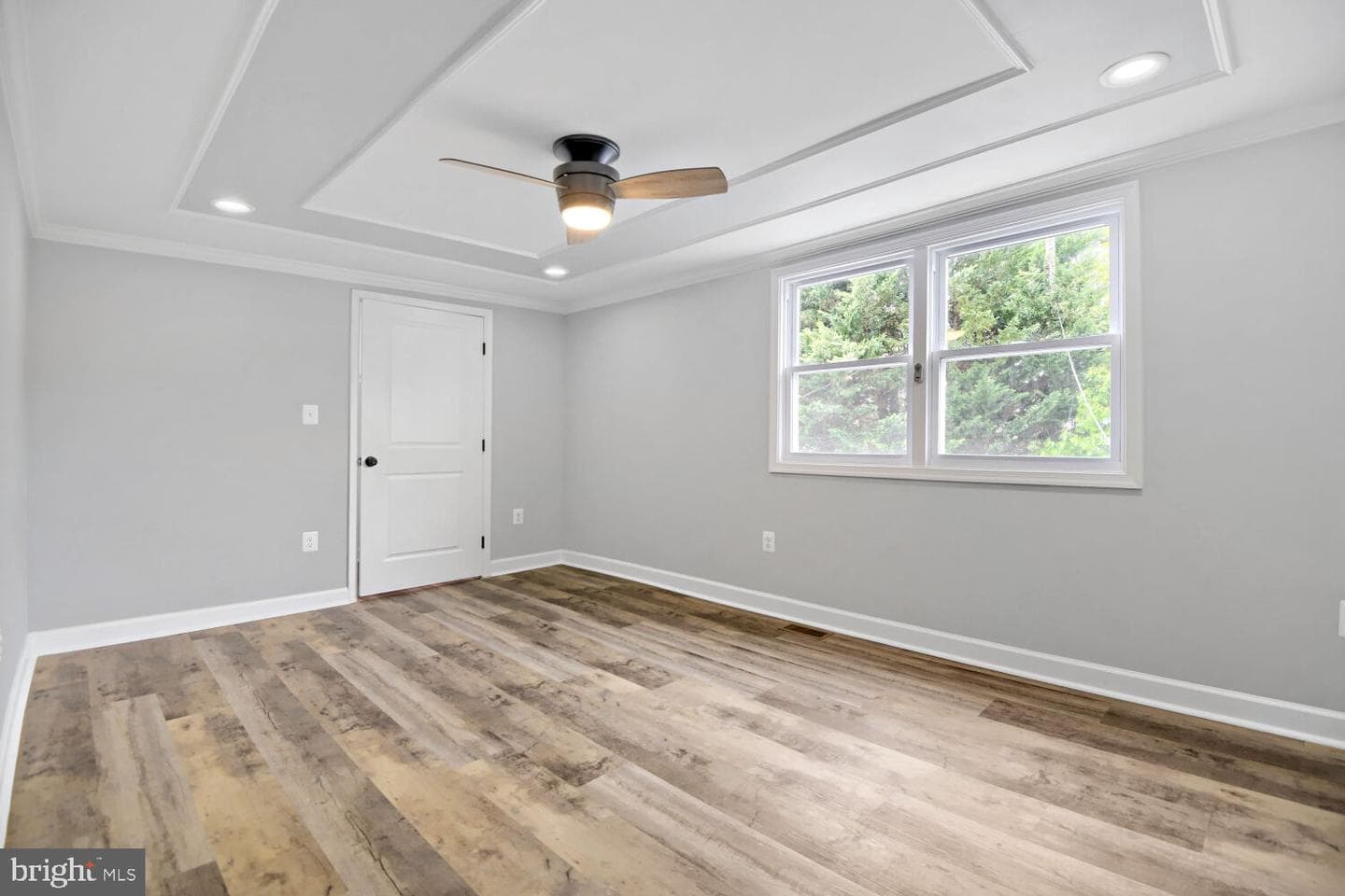 606 Meadow Road photo 5
