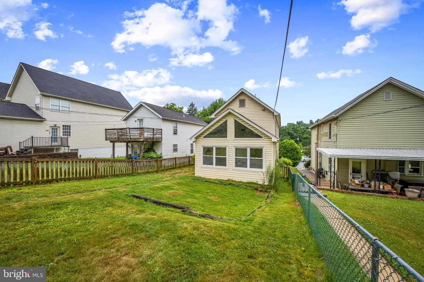 6045 Falls Road photo 25