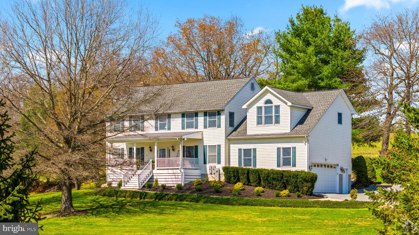 21310 W Liberty Road photo 2