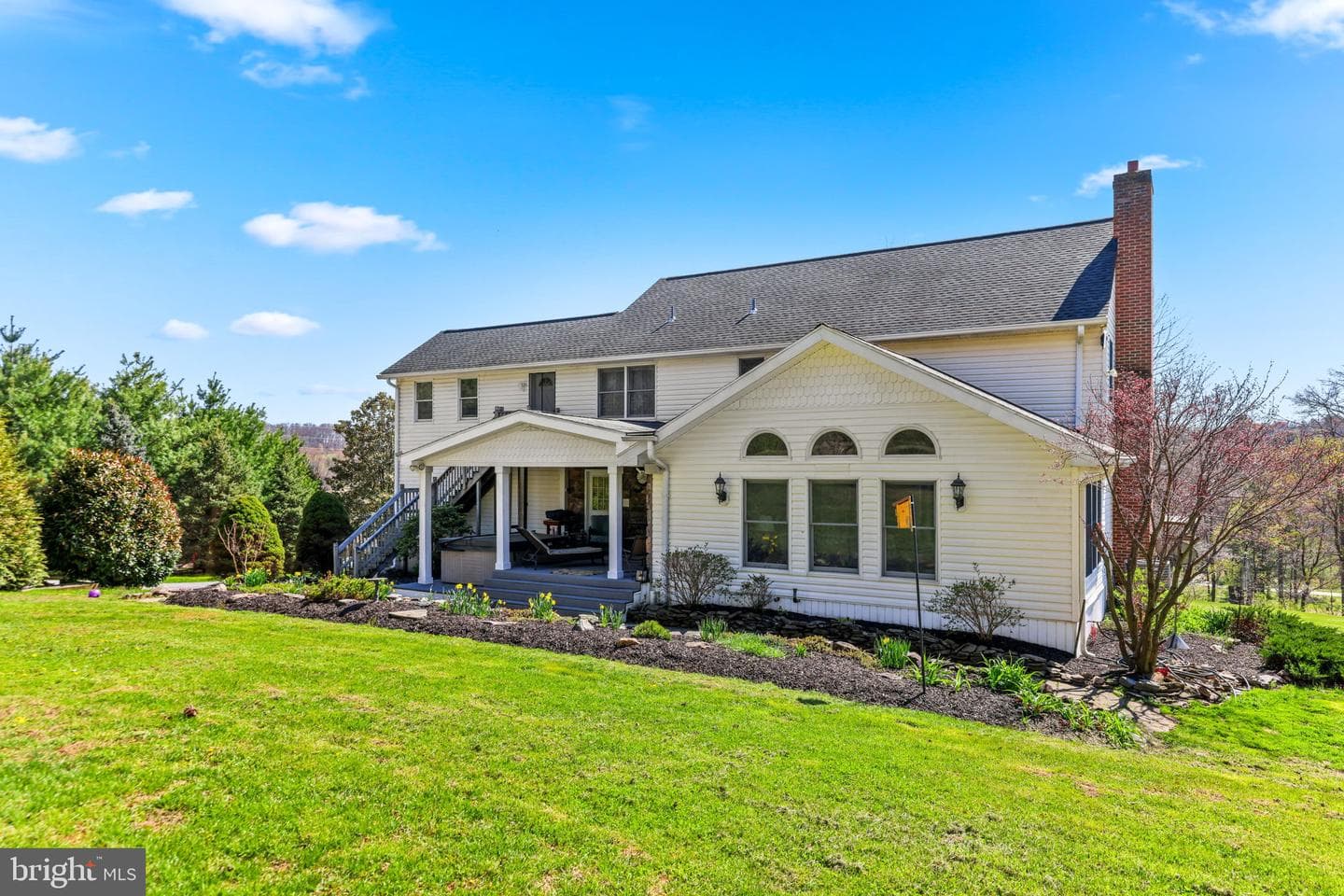21310 W Liberty Road photo 95