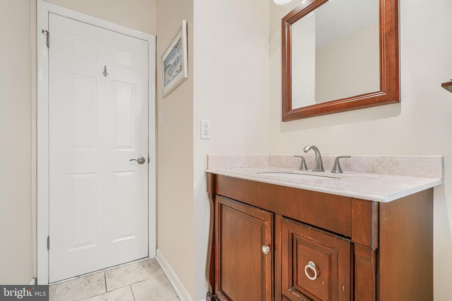 1 Smeton Place #1003 photo 22