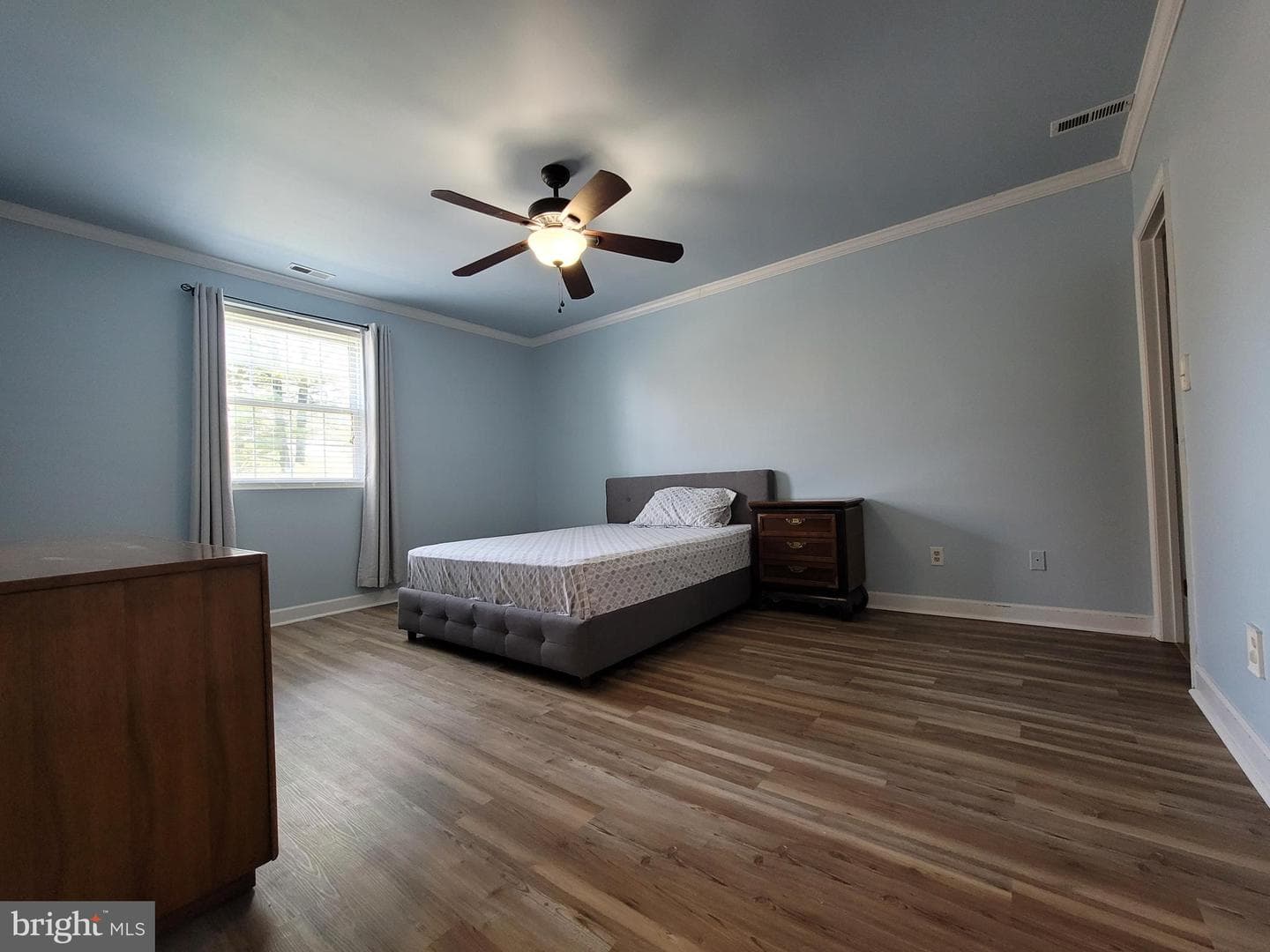 6 Elphin Court #201 photo 8