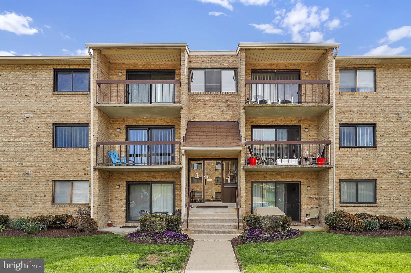 1 Summit Hill Court #b-2 photo 2
