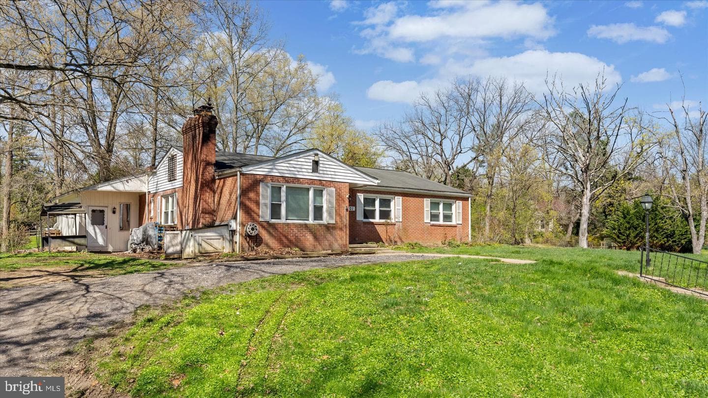 1701 Roland Avenue photo 13