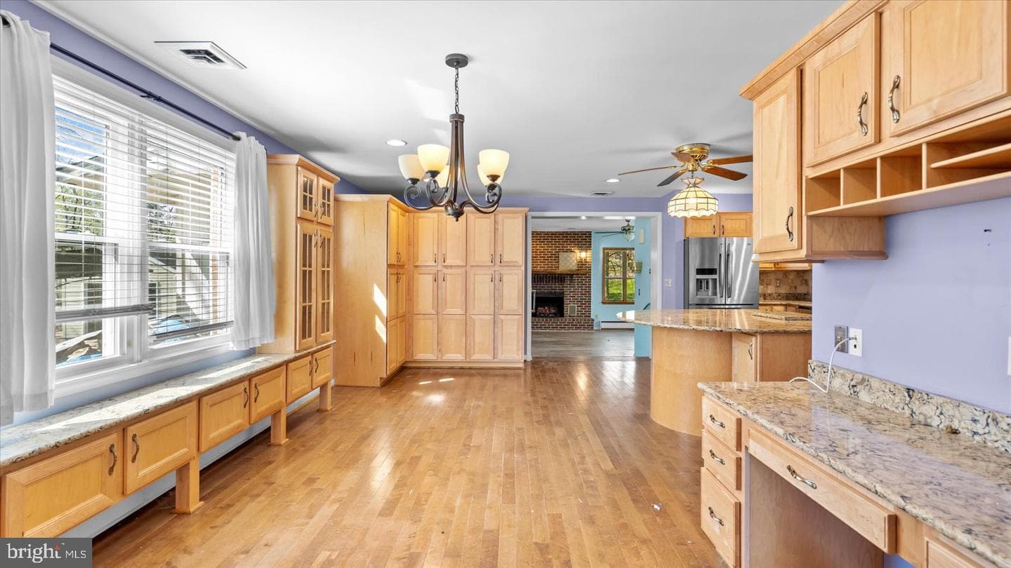 1701 Roland Avenue photo 22