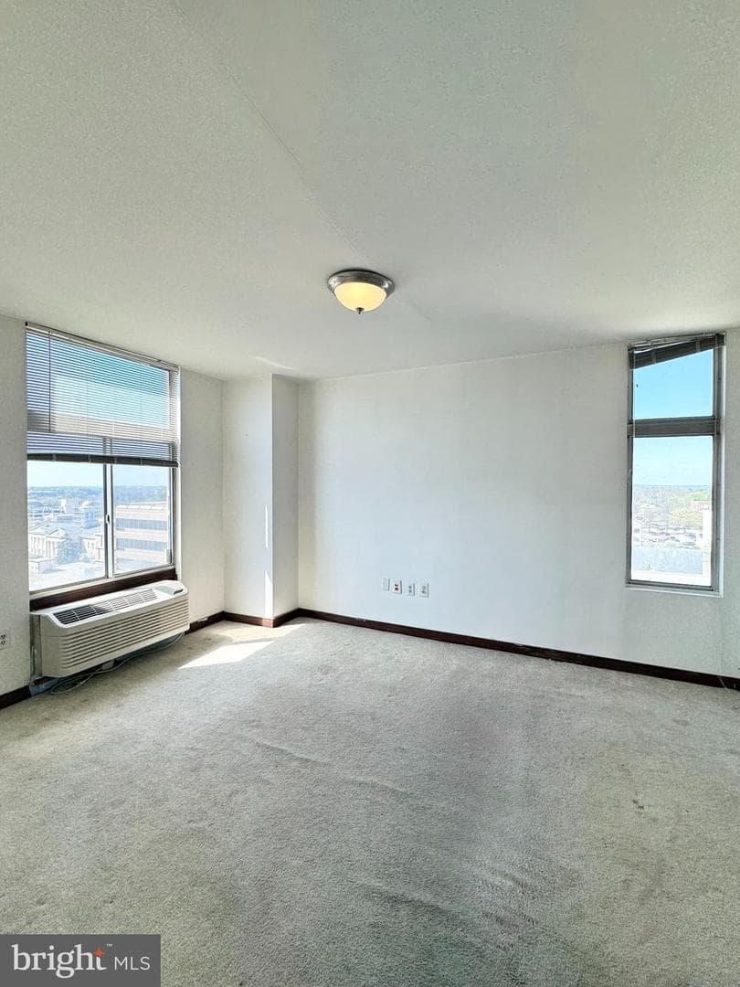 28 Allegheny Avenue #1303 photo 5