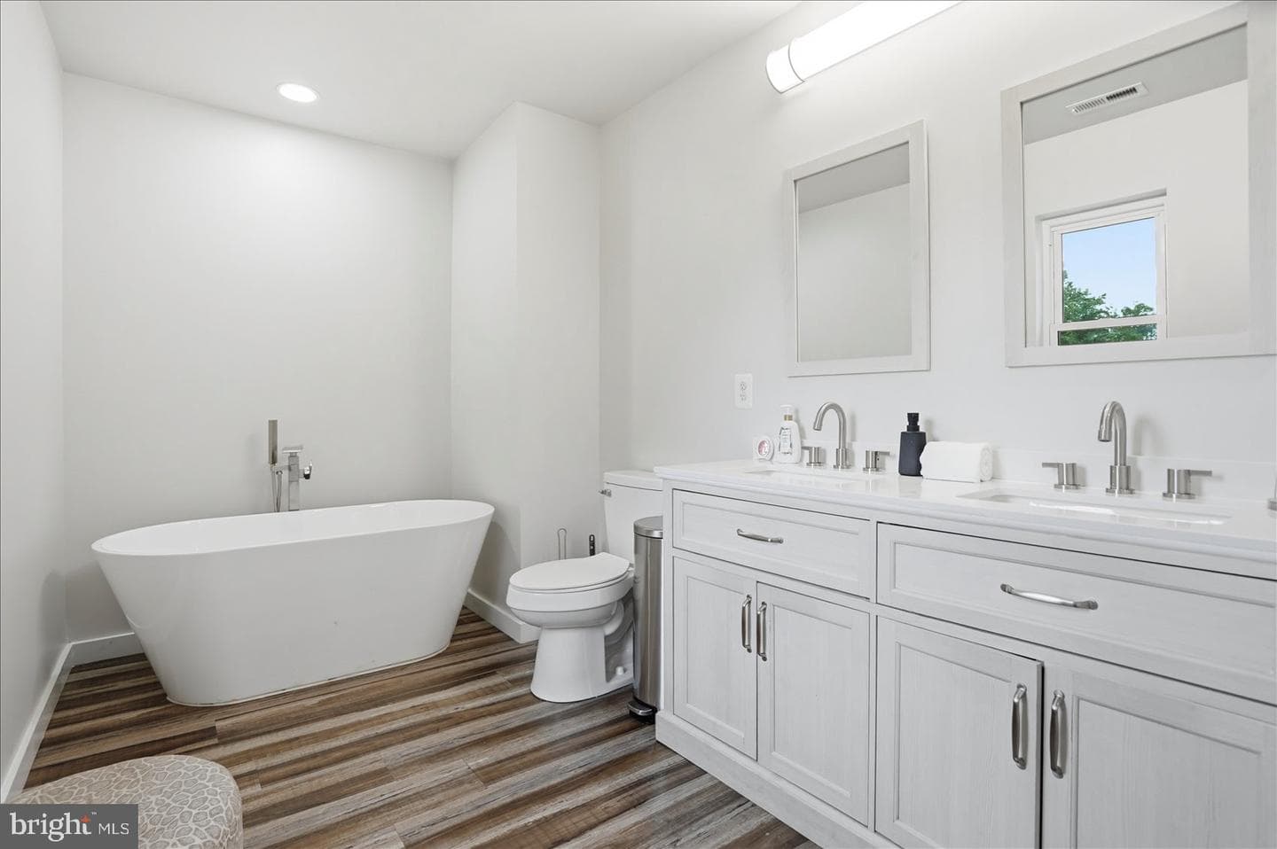 103 Gwynnbrook Avenue photo 32