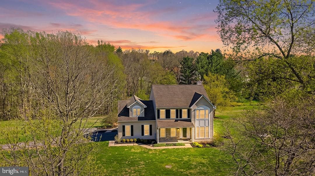 629 Coachmans Way photo 2